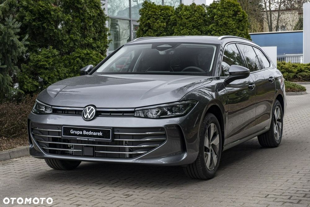 Volkswagen Passat - 12