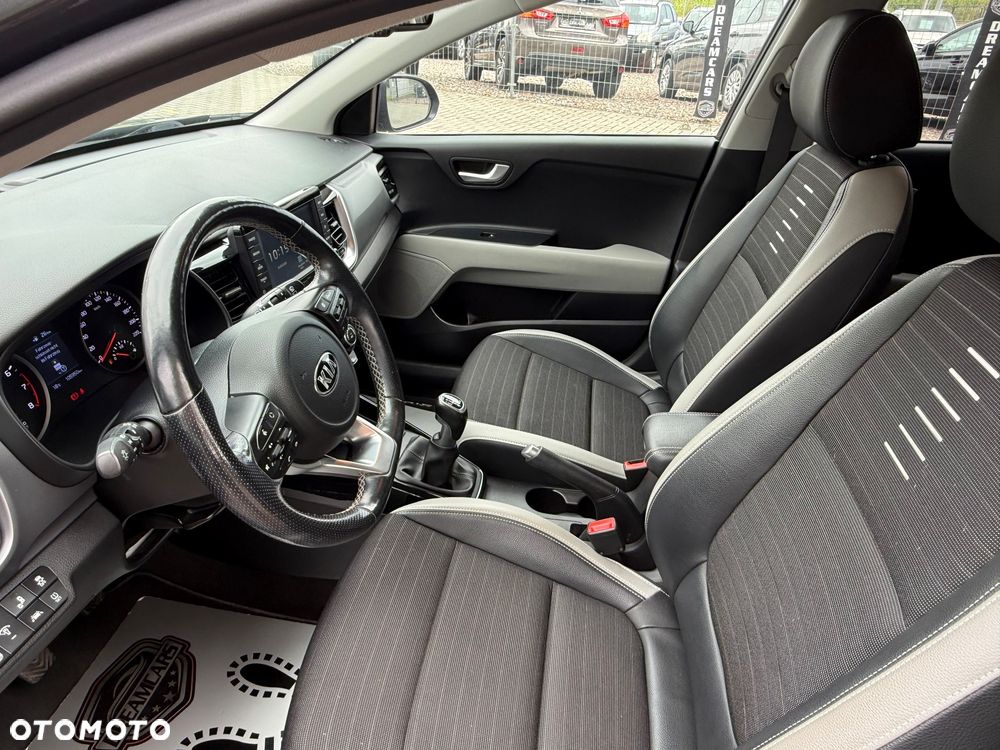 Kia Stonic - 19