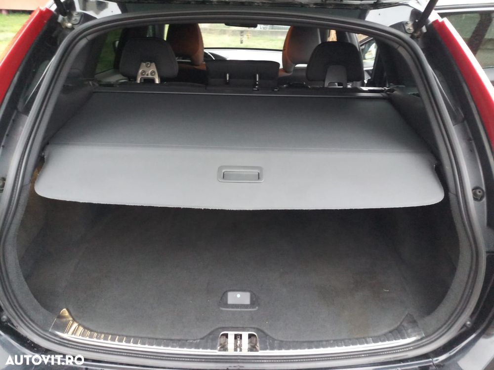 Volvo XC 60 D4 AWD Momentum - 12