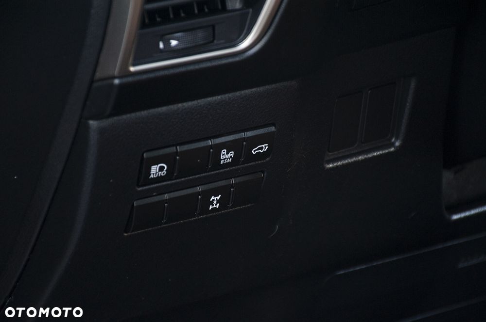 Lexus NX 300 AWD - 39
