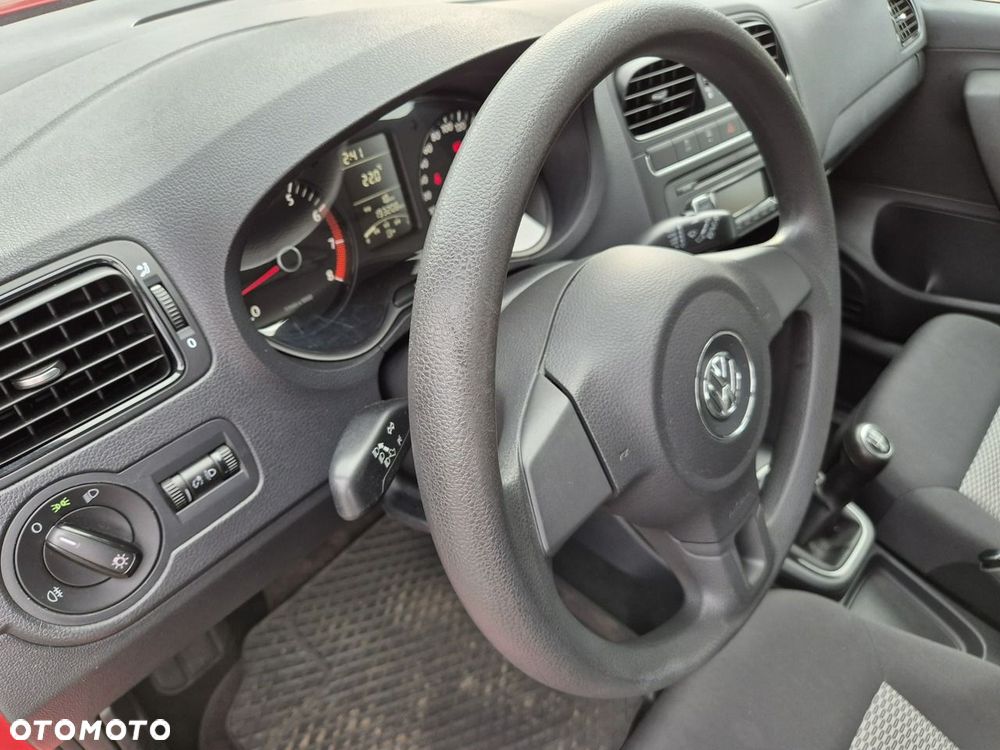 Volkswagen Polo - 12