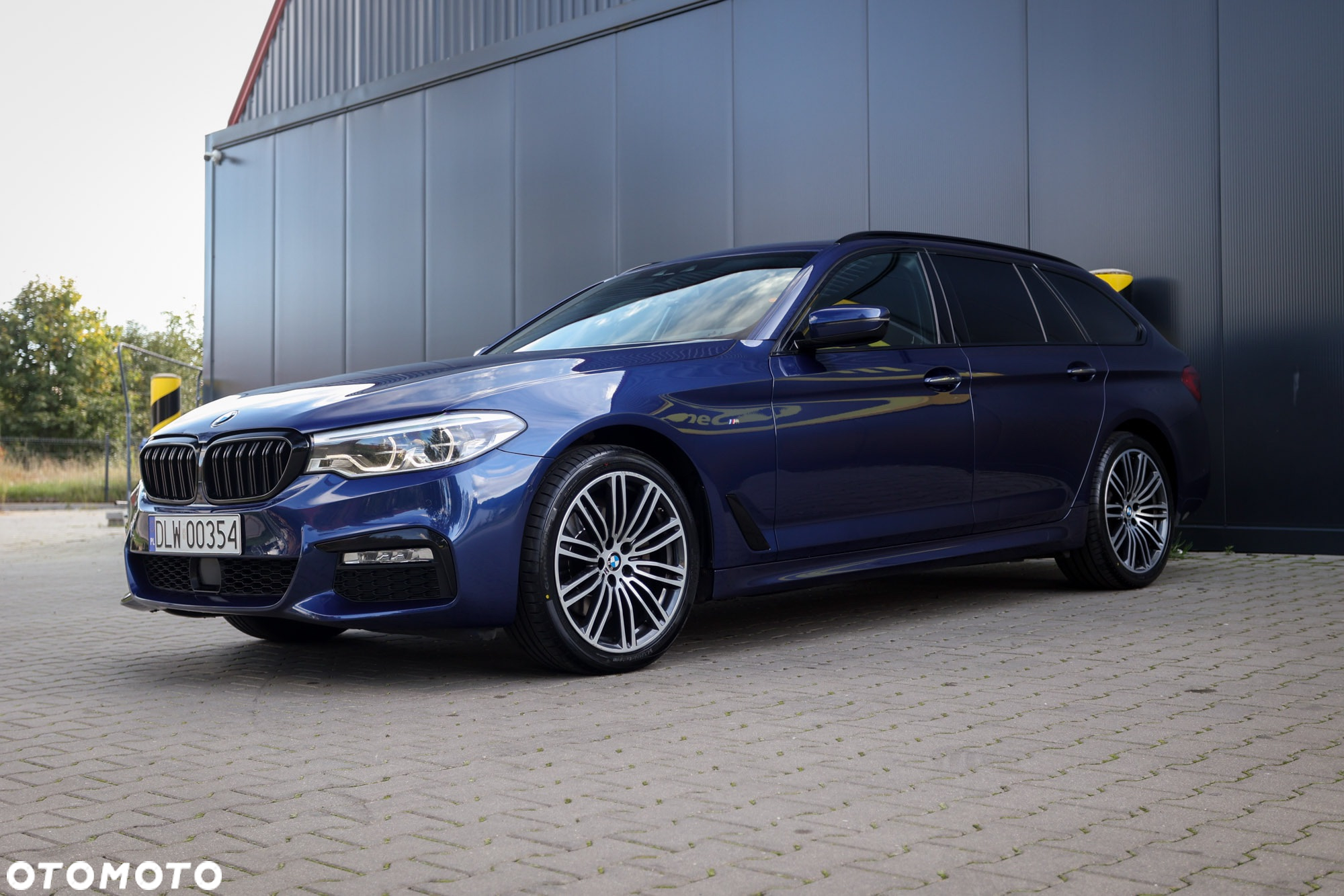 BMW Seria 5 520d xDrive Touring M Sport Edition - 13