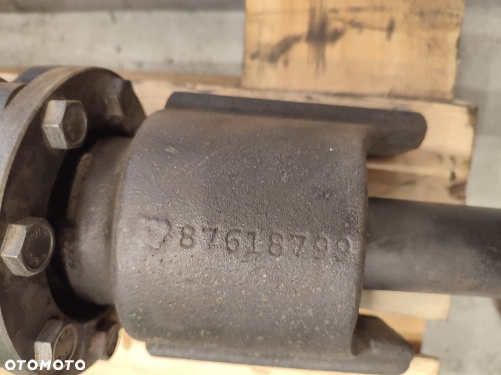 Obudowa wału napędowego New Holland T7-270 (87644384) - 8