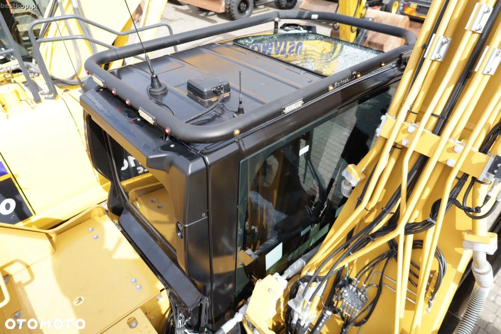 Caterpillar 323 - 29