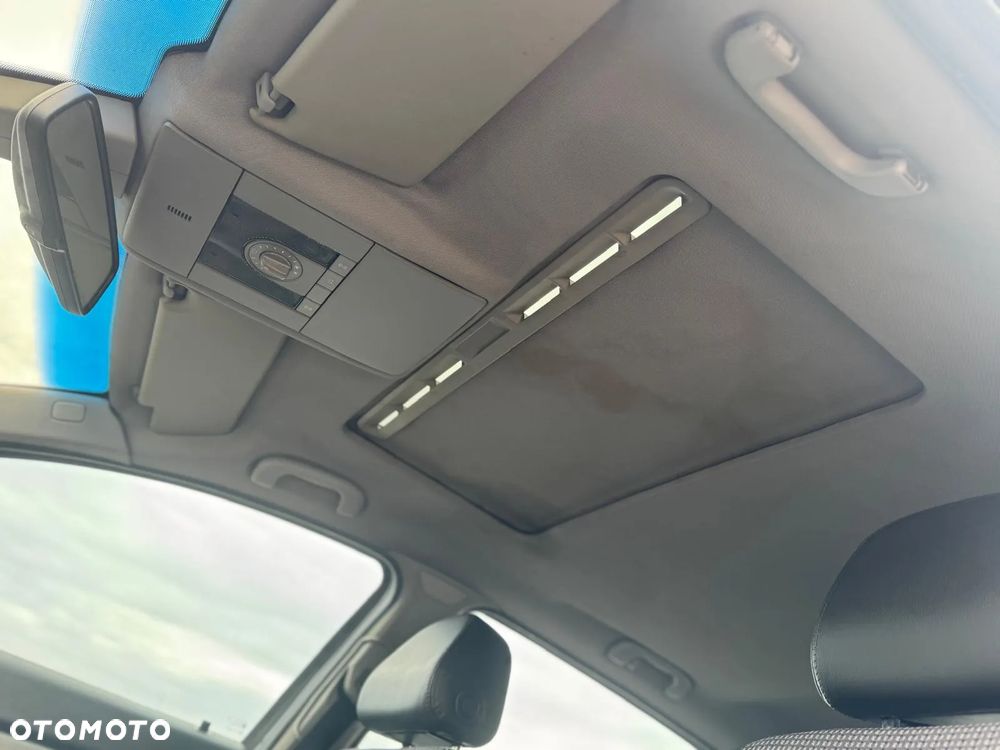 Opel Signum 2004 poj. 2.2 DTI 125 KM - samochód cały na części - 8