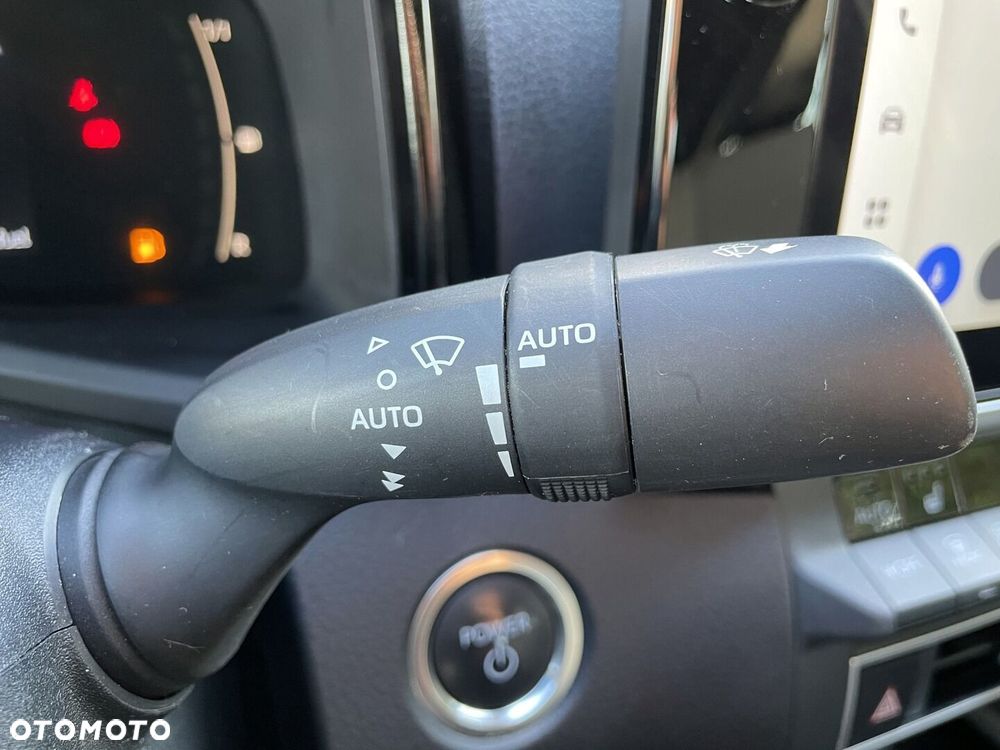 Toyota Camry - 30