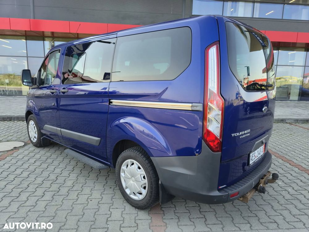 Ford Tourneo Custom - 5