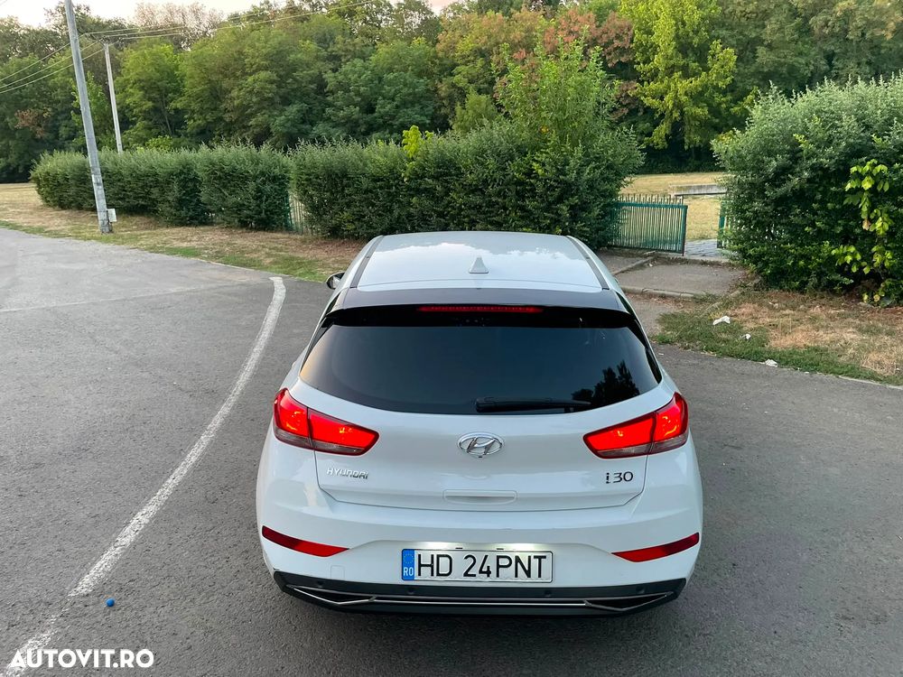 Hyundai i30 1.5 110CP M/T Highway - 8
