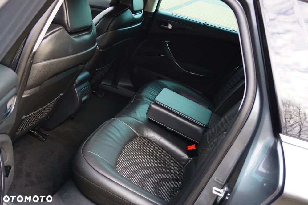 Citroën C5 HDi 165 FAP CrossTourer - 27