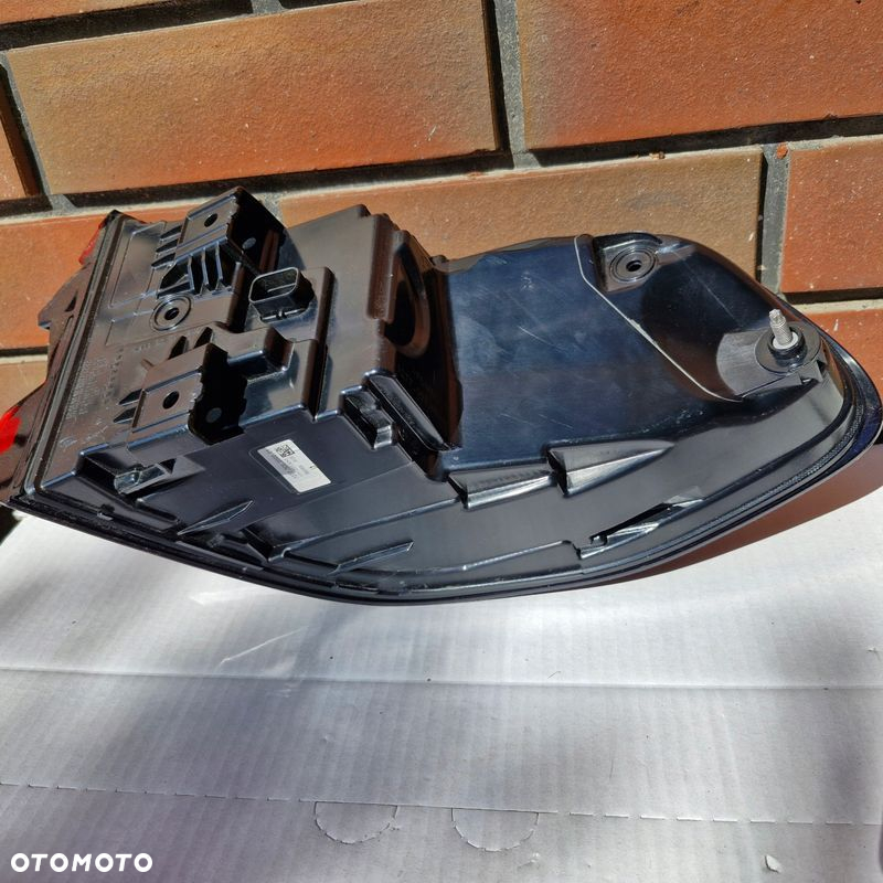 BMW X7 G07 LCI LIFT 22- LAMPA TYLNA LEWA W BLOTNIK LED EUROPA - 7