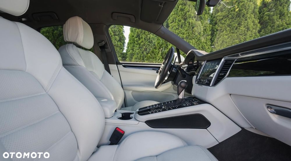 Porsche Macan - 21