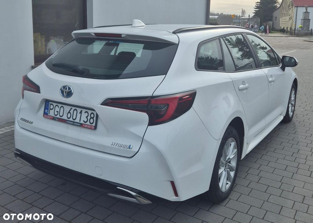 Toyota Corolla 1.8 Hybrid Selection - 3