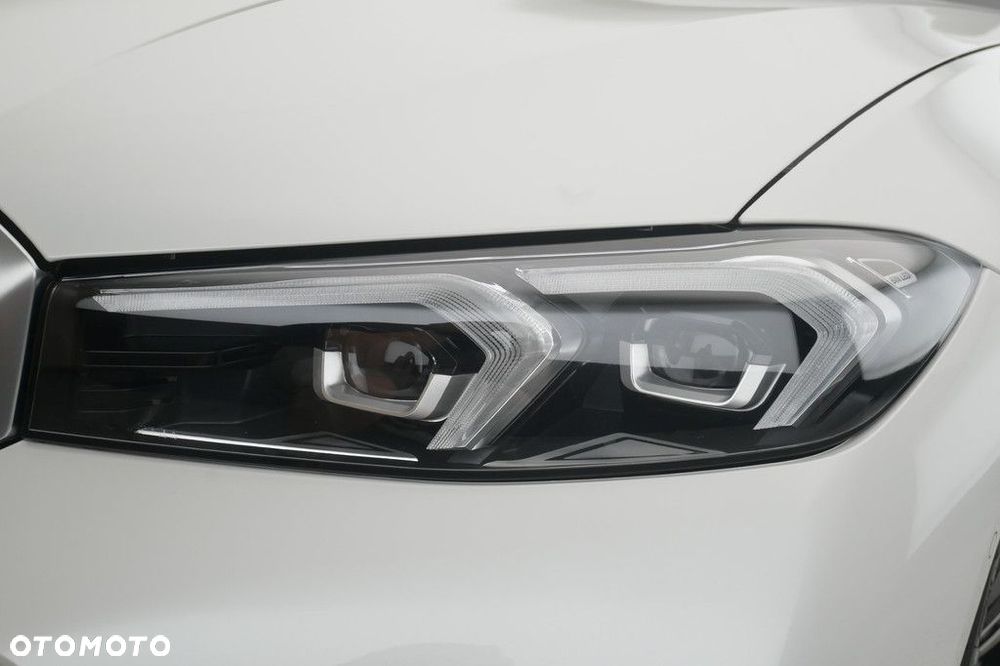 BMW Seria 3 - 13