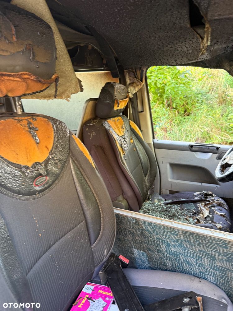 Volkswagen Multivan - 9