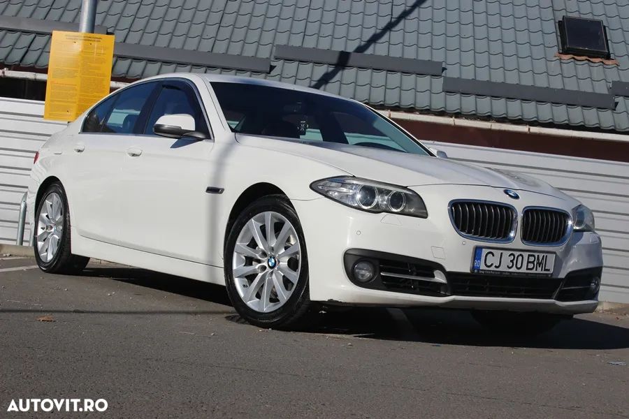 BMW Seria 5 525d xDrive AT - 1