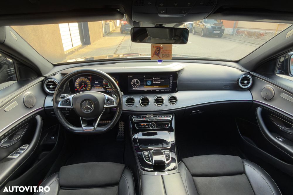 Mercedes-Benz E 220 d T 9G-TRONIC AMG Line - 3