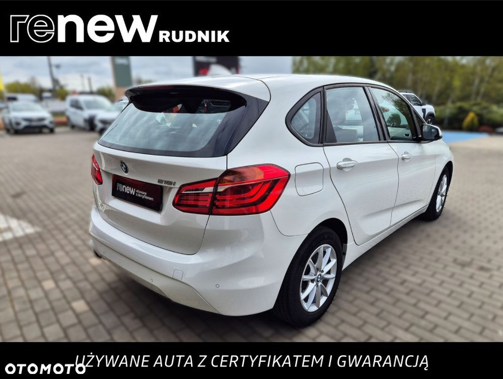 BMW Seria 2 218i - 3