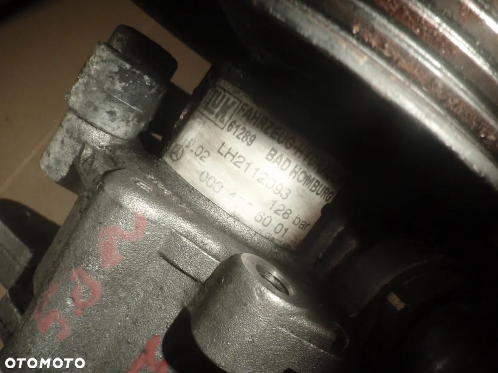 pompa powietrza clk cls sl slk klasa g m r s v c ct e vito viano 5.0 5.5 8v - 9