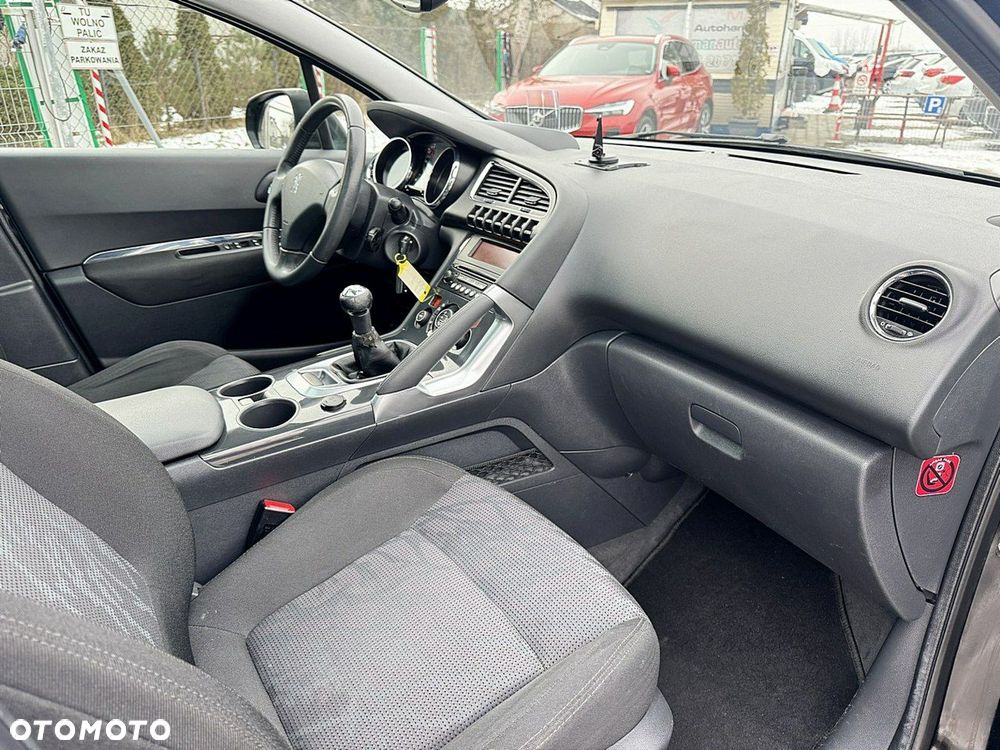Peugeot 3008 - 11