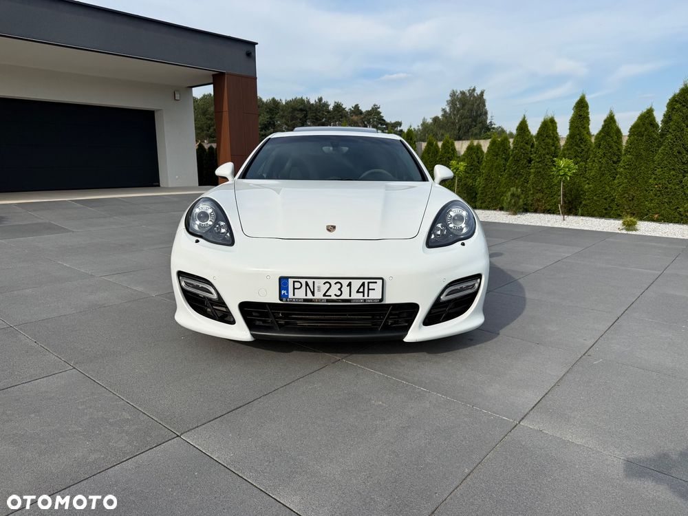 Porsche Panamera GTS - 6