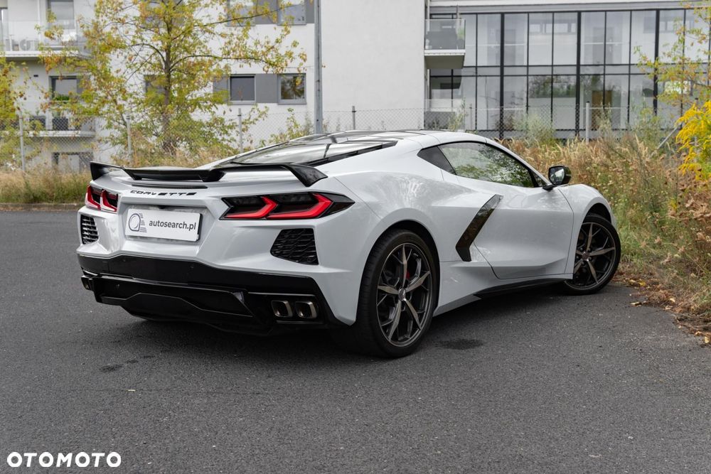 Chevrolet Corvette - 7