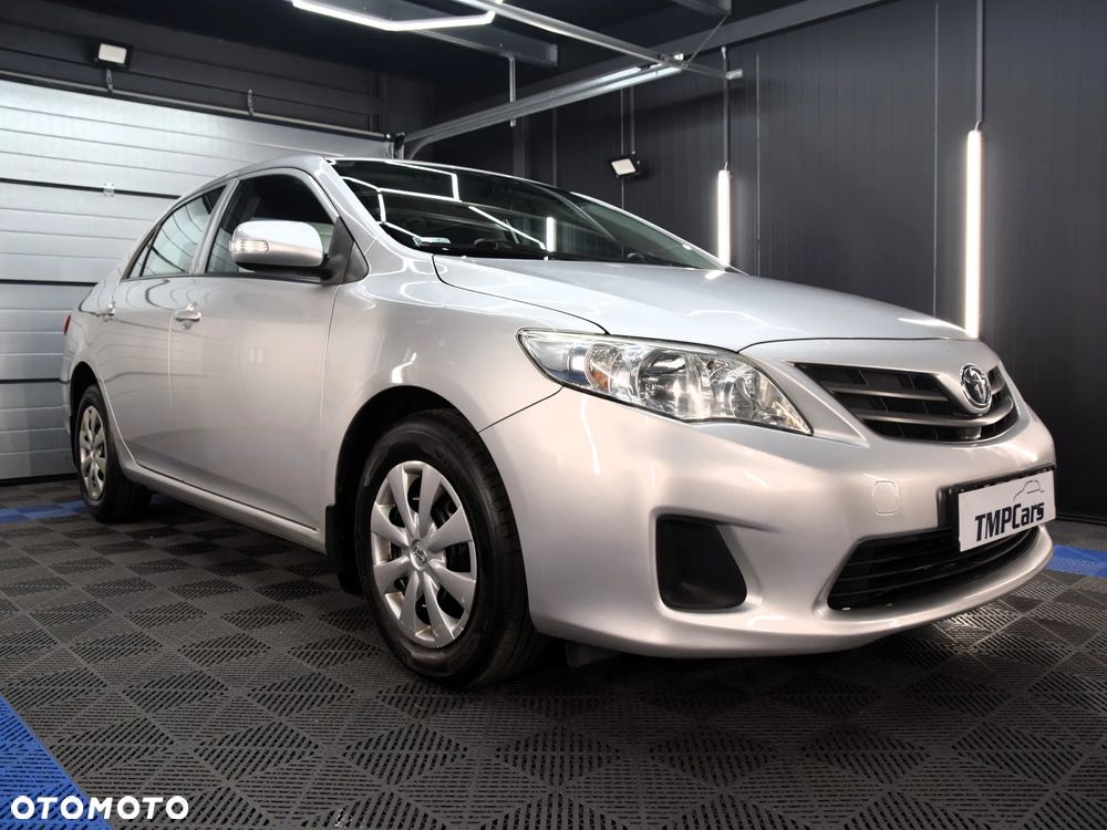 Toyota Corolla - 2