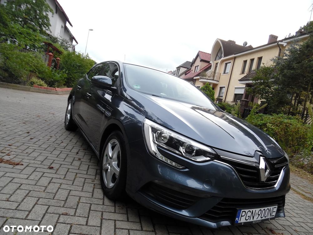 Renault Megane ENERGY TCe 100 PLAY - 19