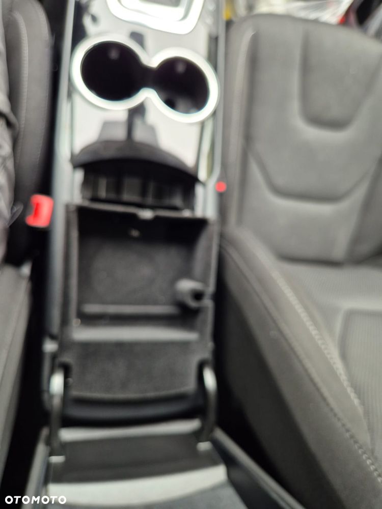 Ford S-Max 2.0 TDCi Titanium PowerShift - 12