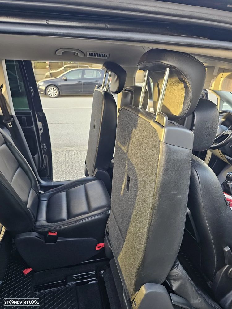 VW Sharan - 18