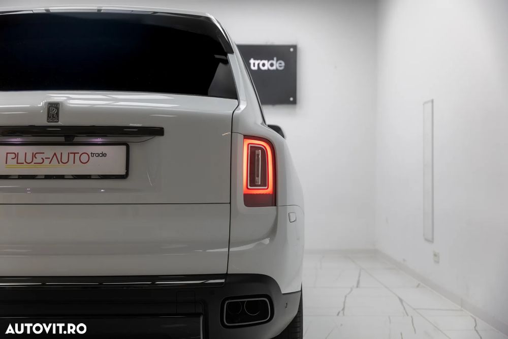 Rolls-Royce Cullinan - 13