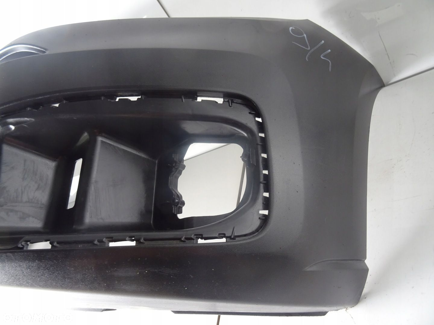 Zderzak przód przedni VW Caddy 5 V 2K7 20- OE - 3