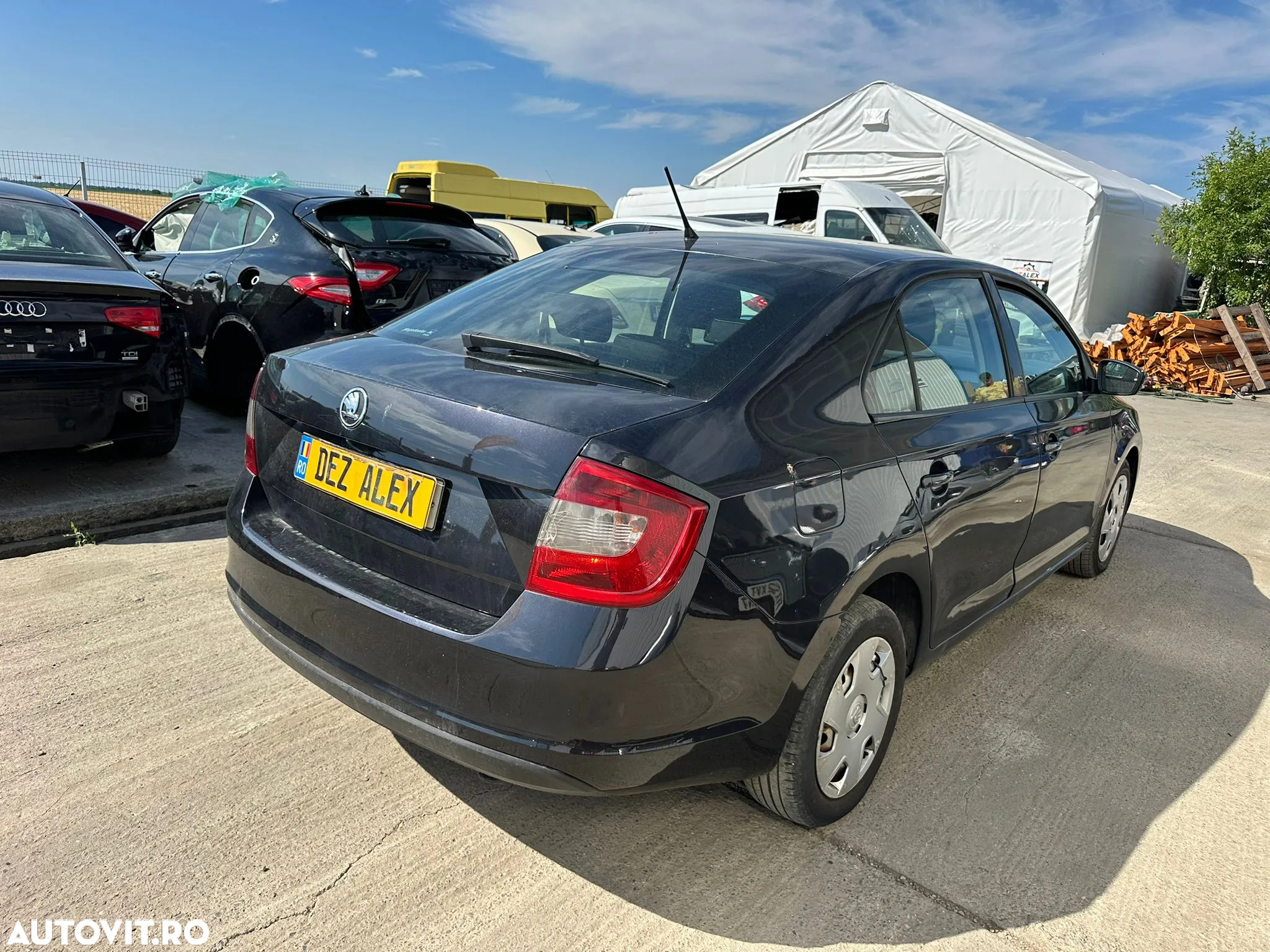 Dezmembrez Skoda Rapid 1.6tdi - 4