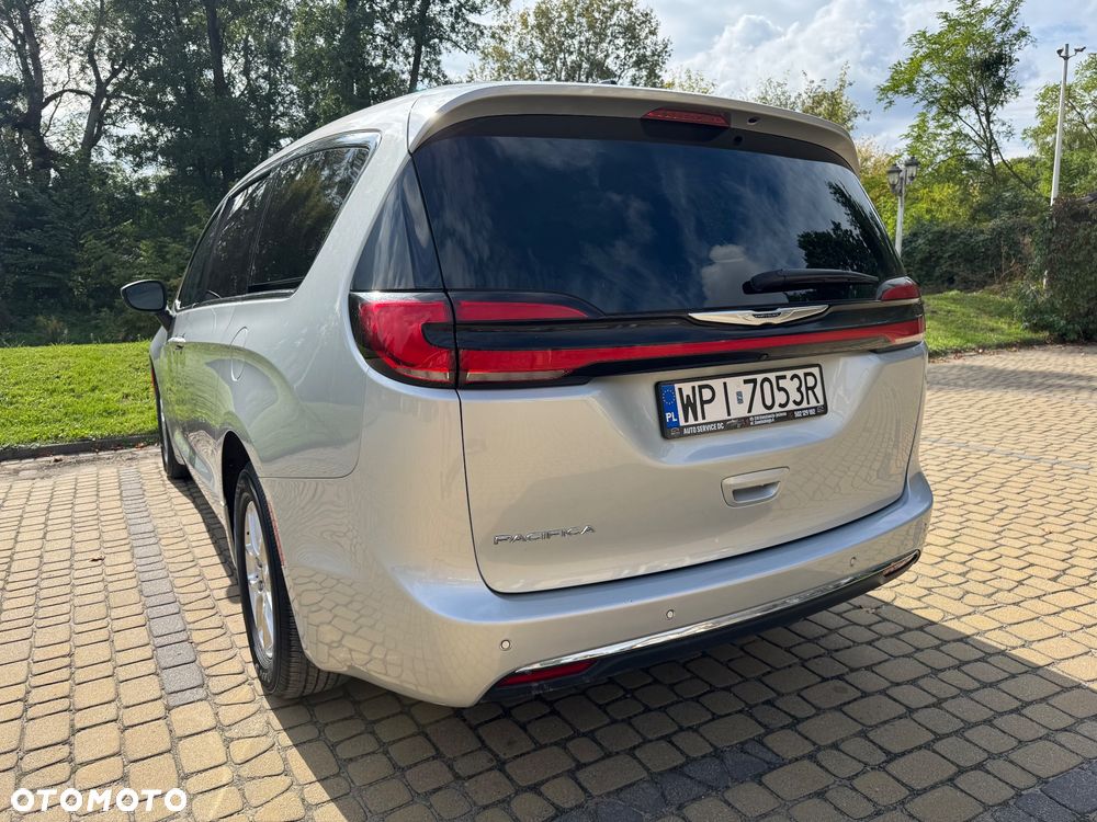 Chrysler Pacifica - 9