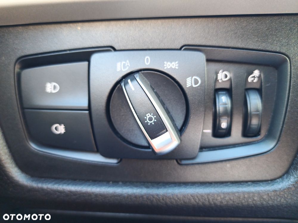 BMW Seria 3 316d Advantage - 36