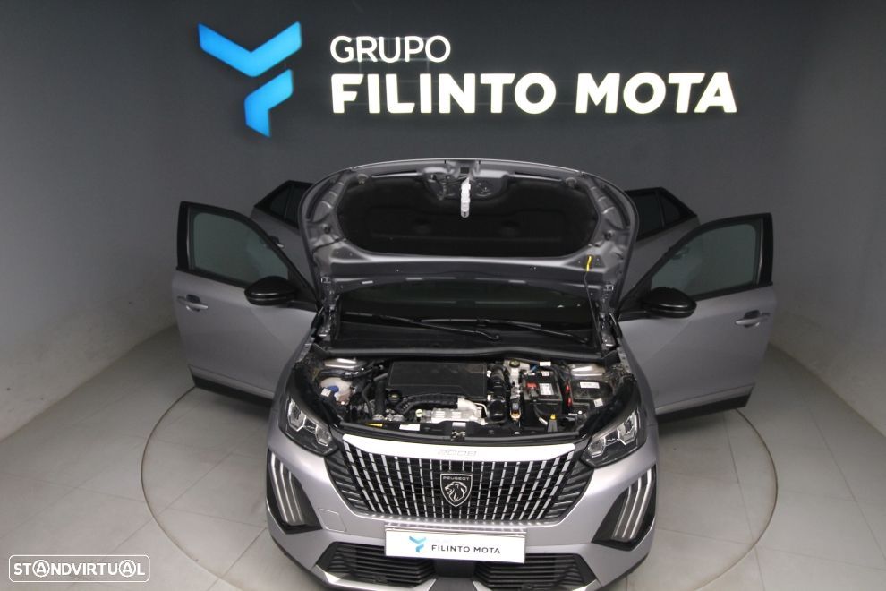 Peugeot 2008 1.2 PureTech Allure - 12