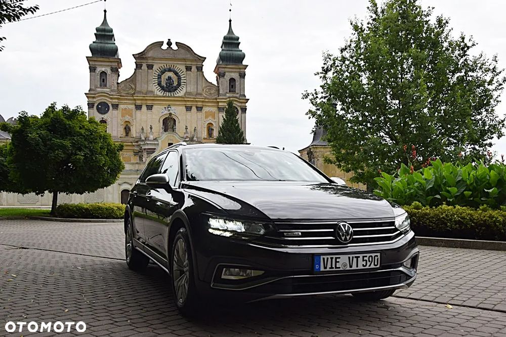 Volkswagen Passat Alltrack 2.0 TDI SCR DSG 4Motion - 1
