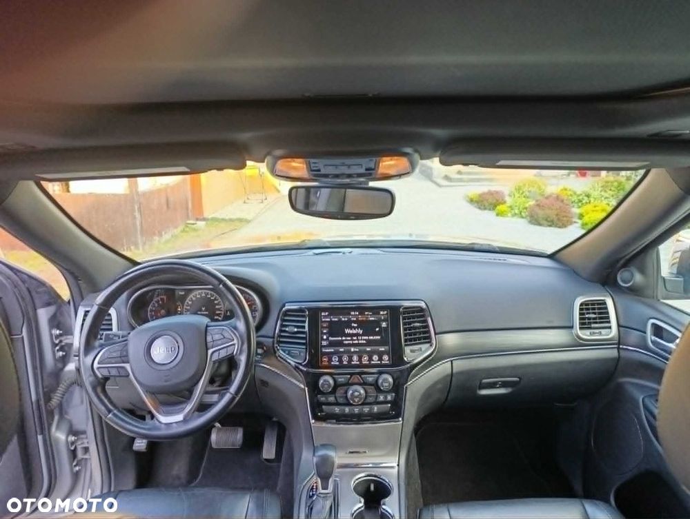 Jeep Grand Cherokee - 8