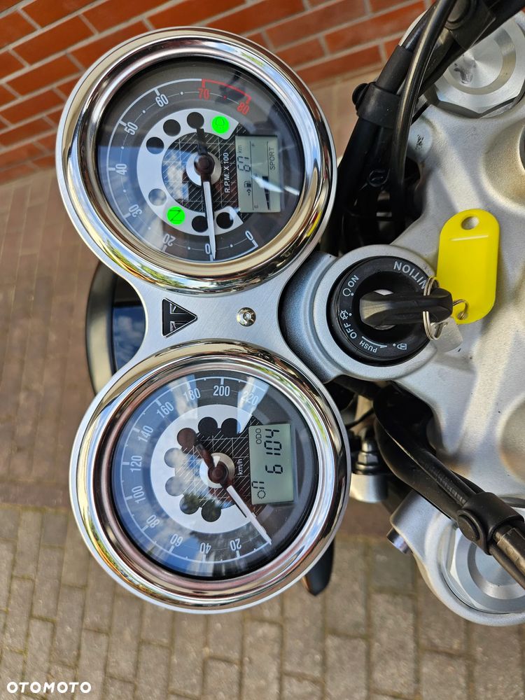 Triumph Speed Twin - 5