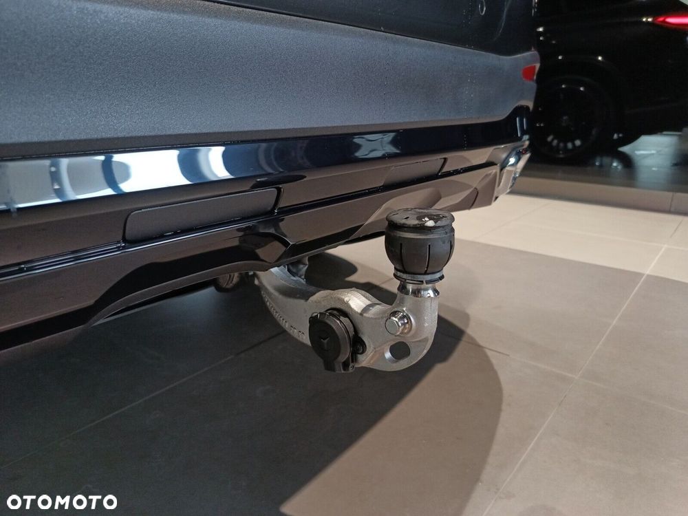 Mercedes-Benz GLC - 25