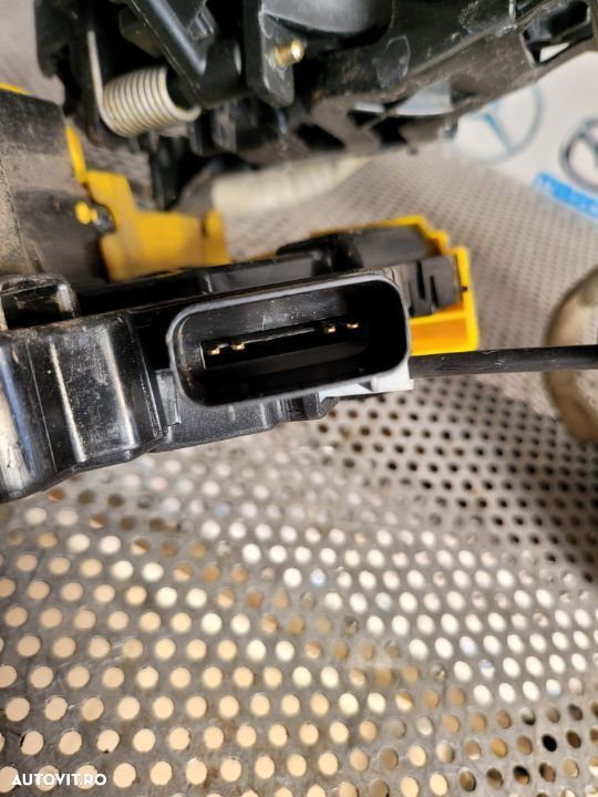 Broasca Blocator Incuietoare Maner Usa Stanga Dreapta Fata Kia Ceed An 2012-2016 Volan Stanga - 5