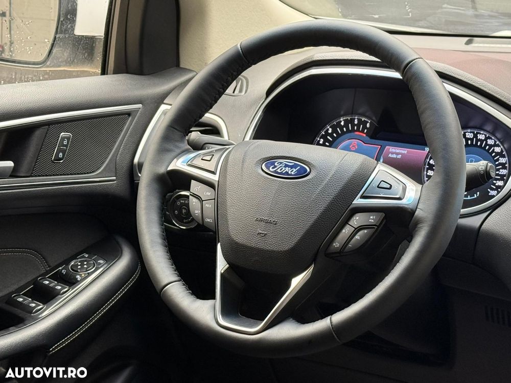 Ford Edge - 11