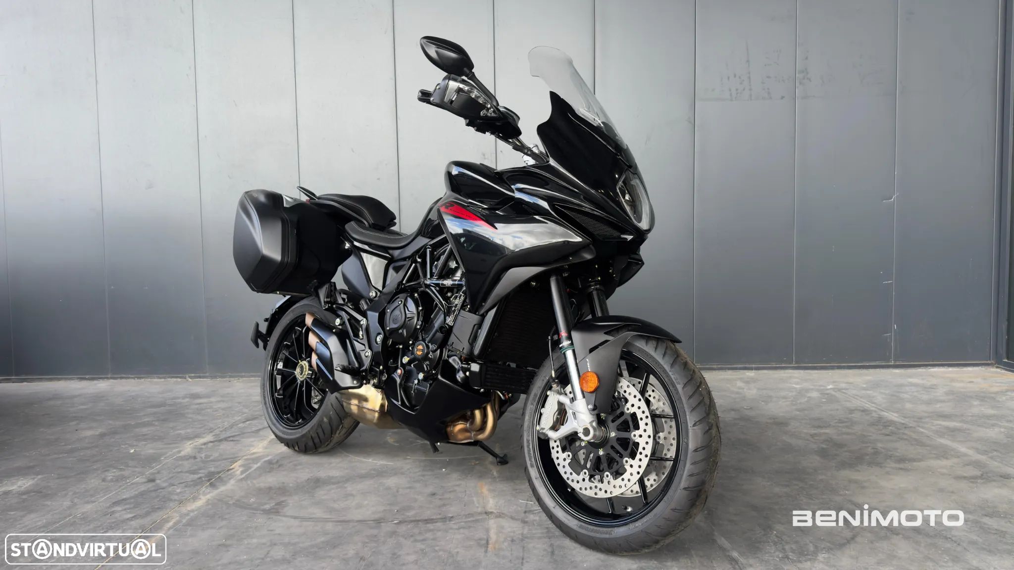 MV Agusta Turismo Veloce R - 1