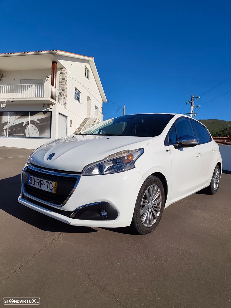 Peugeot 208 1.2 PureTech Style - 60