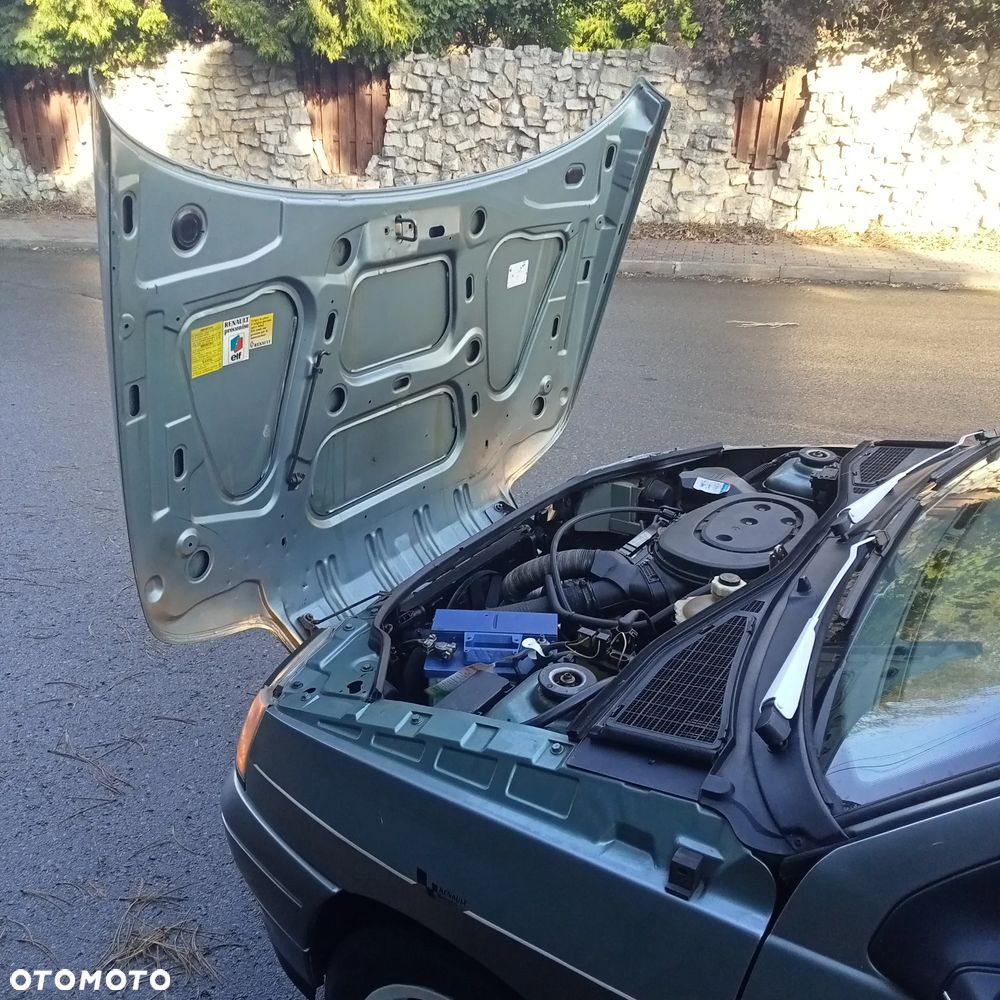 Renault Clio - 15