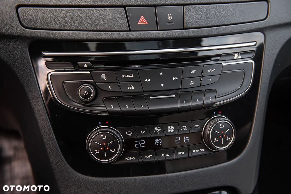 Peugeot 508 RXH Hybrid4 - 26