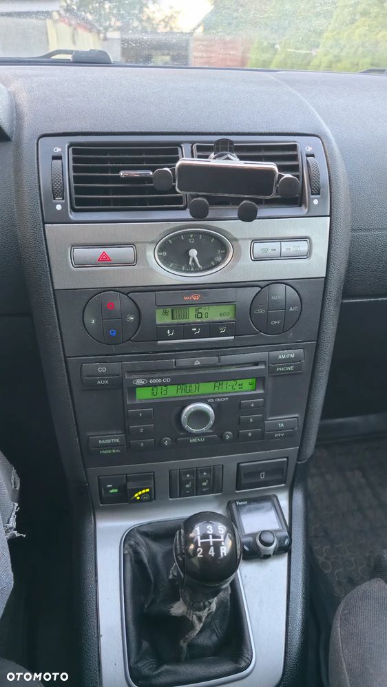Ford Mondeo - 17
