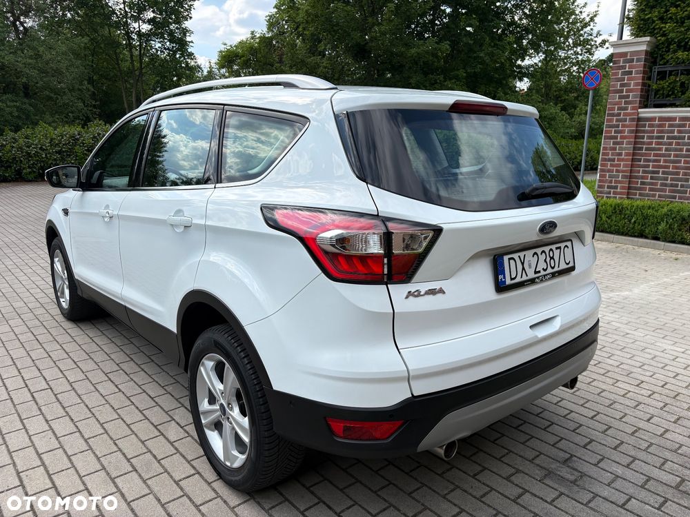 Ford Kuga 1.5 EcoBoost 2x4 Titanium - 6