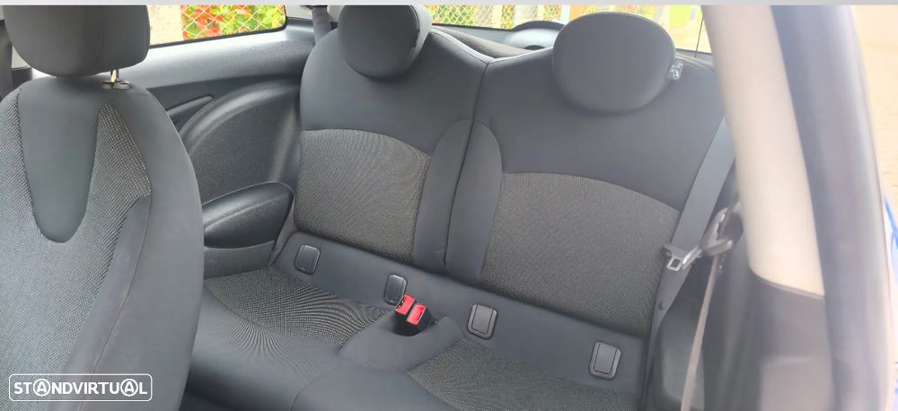 MINI 3 Portas One D - 8