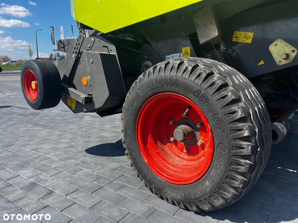 Claas VARIANT 350 - 15