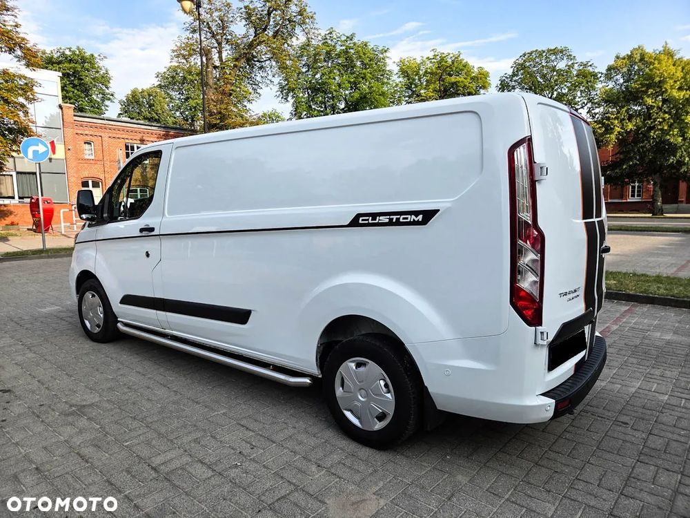 Ford TRANSIT CUSTOM - 2